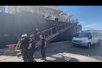 İzmir'de yük gemisine operasyon
