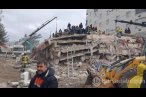 Diyarbakır'da 100 kişinin öldüğü binanın dav...