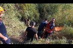 Okula giden öğretmenlerin içinde olduğu otom...