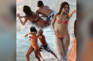 Rihanna'nın deniz keyfi
