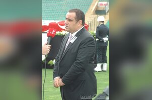 Büyük Başkan için Atatürk Stadı'nda tören