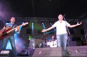 Haluk Levent Bursalıları coşturdu