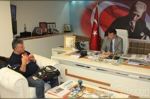 Görmeyen gözleriyle pedal çeviriyor