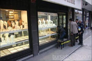 Bursa'da pompalı tüfekle kuyumcu soygunu