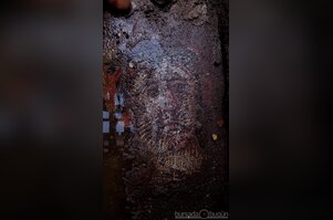 İznik'te "insan yüzü figürlü" taban mozaiği bulundu

