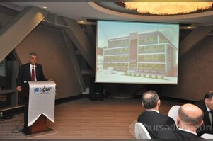 Uğur Hazırlık Lisesi Bursa'da
 
Uğur Hazırlık Lisesi Bursa'da
 
