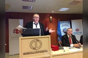 Necati Kartal sempozyuma katıldı