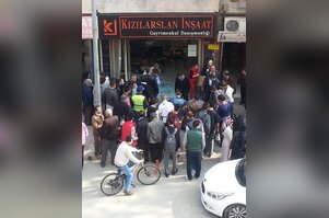 Bursa'da motosikletin kontrolünü kaybedince...