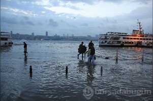 Üsküdar'da yine tsunami manzaraları