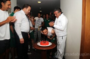 Volkan Şen'e doğum günü sürprizi