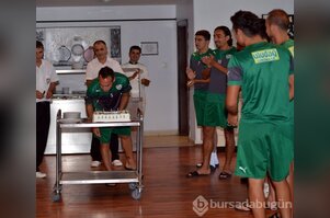 Belluschi'ye doğum günü sürprizi