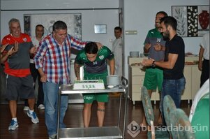 Jouse'ye sürpriz doğum günü kutlaması