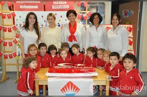 Cumhuriyet yolunda minik adımlar...