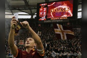 Roma puanı Totti'ye borçlu