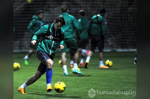 Bursaspor çip takılı özel yeleklerle çalışıyor
