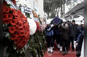 Müzeyyen Senar'a veda