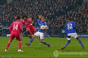 Real'e Schalke 04 hafif geldi!