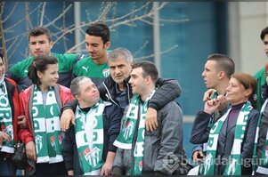 Otizmli öğrencilerin Bursaspor coşkusu!