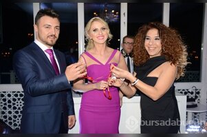 Havva Nalcı ve Umut Can nişanlandı...
