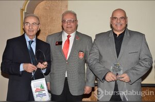 Dizi ve tiyatro sanatçısı Rasim Öztekin'e anlamlı meslek ödülü...