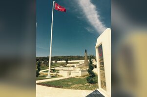 Bursa Şehitliği'nde gurur, vefa ve gözyaşı...