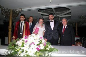 Melih Kurter ile Hilal Emre Dünya evine girdi....