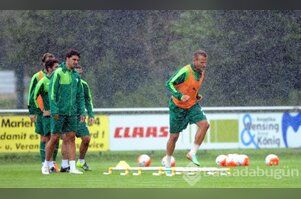 Bursaspor yağmur altında çalıştı