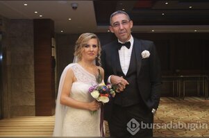 Emel Çelikkol'un renkli kına gecesi...