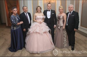 Burcu Hesapçı ile  Onur Özkan evliliğe ilk adımı attı...