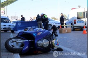 Bursa'da polis memuru motosikletiyle kamyonun altında kaldı!