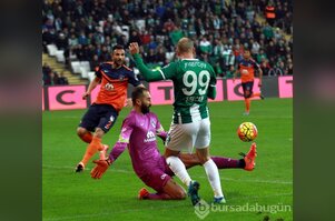 Bursaspor - Medipol Başakşehir maçından kareler
