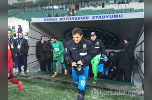 Bursaspor maça çevik kuvvet montlarıyla çıktı