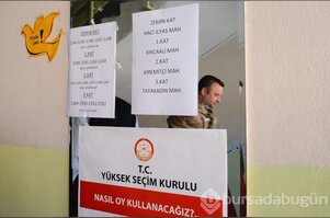 Türkiye yeni Anayasayı oyluyor! Sandık başından kareler
