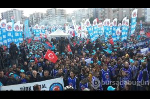 Bursa'da on binlerce metal emekçisi meydanda!	
