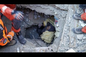 Deprem Elazığ ve Malatya'yı vurdu! İşte gelen son fotoğraflar...