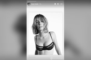 Maya Hawke annesinin izinden gidiyor