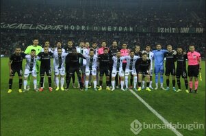 Kocaelispor - Sakaryaspor yardım maçında taraftar arasında kavga çıktı