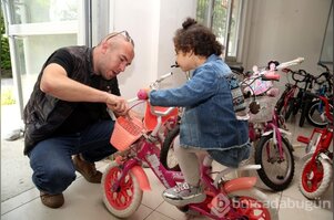 Bursa'da onarılan bisikletler depremzede çocukları mutlu etti