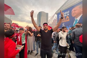 Bursa'da seçim sonuçları kutlanıyor