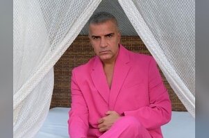 Berdan Mardini'den Barbie kombini