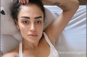 Dilan Çıtak Tatlıses yatan odasında poz verdi