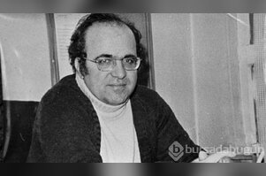 CHP heyeti, Gazeteci-yazar Uğur Mumcu'nun ölümünü 31'inci yılını evinin önünde andı