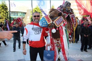 Antalya'da "En Süslü Deve Yarışması" renkli görüntülere sahne oldu