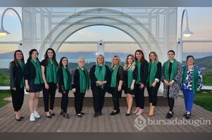Annelerin renkli iftarı