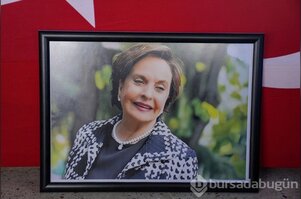 Usta oyuncu Ayten Gökçer son yolculuğuna uğurlandı
