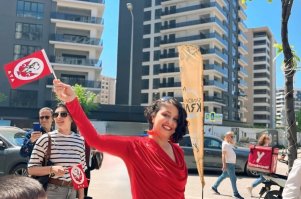 23 Nisan Mahallesi'nde 23 Nisan Çocuk Bayramına yakışır kortej