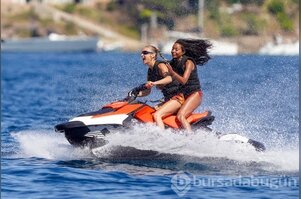 Bella Hadid'in eğlence dolu Saint-Tropez tatili