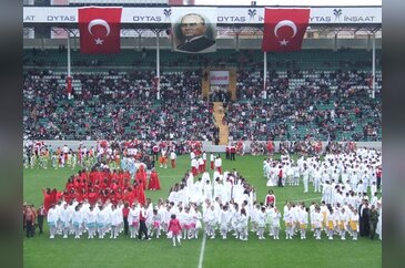 BURSADA 23 NİSAN COŞKUSU