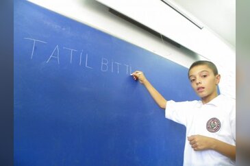 Tatil bitti, zil çaldı