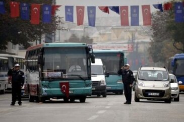 Saat 09.05'te Türkiye'de hayat durdu 